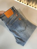 herm*S 爱*仕 2025早春男士高端丹宁水洗小直筒牛仔裤 海外贸易公司渠道订单 ！男士修身直筒牛仔裤！上海恒隆店在售！高级、简约，工艺和用料方面都颇为考究
