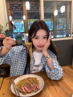 上新 Cdg川久保玲play新款海盐蓝格子纽扣衬衫外套 今年流行的海盐色穿搭好看死了！ 黄皮姐妹闭眼入Vocal这个蓝衬衫绝啊 超级无敌贼贼贼显白太适合这个季节