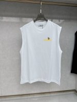 直 品牌 Burberry巴宝莉 2025夏季新品背心T袖 经典简约款式 任何人都可以轻松驾驶 进口定制丝光棉面料 手软舒适有型 吸汗透气 ，胸前经典品牌字母L