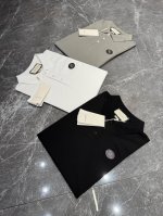 Gucci 25Ss春夏男士Polo！商务休闲款推荐经典基础款.此款短Tee甄选丝光珠地棉面料，触感爽滑软糯，衣身胸前定制皮牌.原版五金纽扣辅料.高级与规格感更