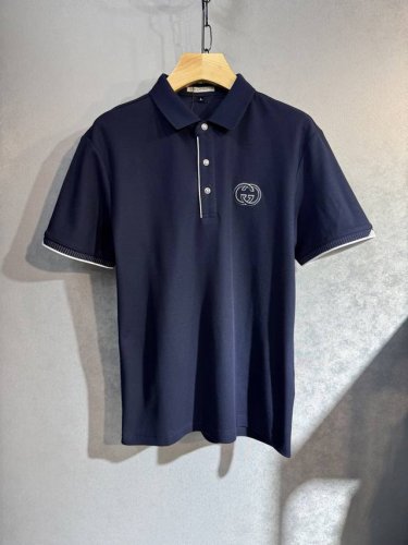 gucci 古奇 25Ss新款春夏短袖 最高版本客供定制高端朱地面料简单时尚款，螺纹拼色螺纹配色超级好看！经典Logo的设计 简单大方的款式！满满的高级感，四季