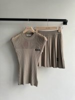 miumi*新款针织套装，背心半裙ＳＭＬ.