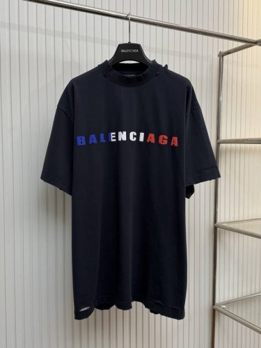 bal 巴黎25Ss三色发泡印花字母磨破短袖T恤 Size：Xs S M L