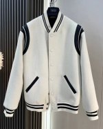 ysl 圣罗兰经典羊毛呢皮革拼接黑白夹克棒球服外套 各路明星同款外套 定制圣罗兰字母纽扣 配套色织色染高密度螺纹非常好看 经典百搭 谁穿谁好看 不是帅就是酷 经