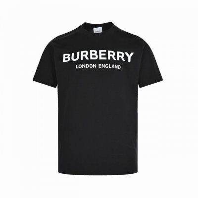 burberry 巴宝莉 经典字母印花短袖 正品1：1打版，领口罗纹采用1X1拉架螺纹，60支双股丝光棉面料，胸前百灵达刺绣机超高密度刺绣加持，字体饱满，字体颜