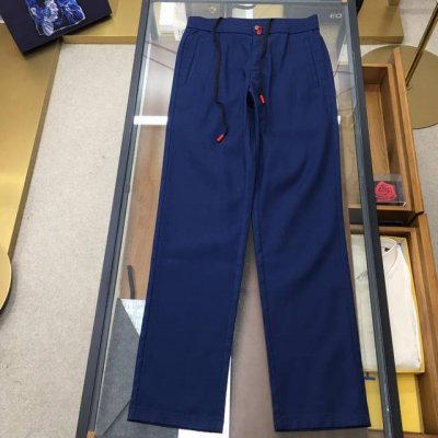 新品 裤子 Kiton 2025 顶级品质 专柜官网同步发售！辅料全部原版定制出品，贸易公司真品订单。高级定制进口面料，以天然植物纖維提炼出来，比一般棉织物轻薄
