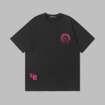 克罗心 25 新款 采用高克重洗水棉，320 克，纯手工小磨破，细节感满满，加上 激光烧花贴布绣圆领短袖 质感纹路潮牌十足 马蹄原身布激光烧花贴布绣 定制金属点