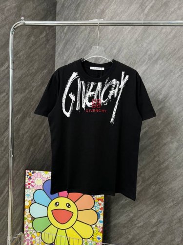 款号 G108 纪梵希字母印花红标刺绣圆领短袖 givenchy 官网Zp同步新款T恤 面料采用32支双纱2 克高克重纯棉面料 同缸定织定染原版同色螺纹 进口机