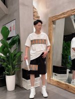 巴宝莉 25早春最新顶级经典双面料拼接款金属三角标融合重磅短袖套装，高端品质专柜原单圆领援助，顶级制作多口袋工艺进口面料，专柜款独特设计，采用进口高端订制进口丝