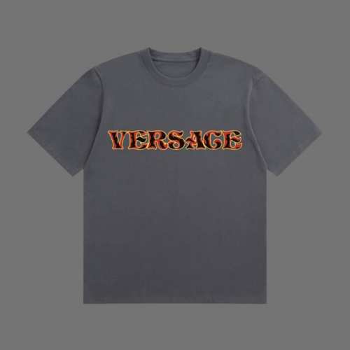 高端品质 Versace 2025Fall 春夏系列 Logo短袖T恤 区别普通印花 定织270G32支双纱纯棉面料 宽松版型 男女同款 Size：S M L
