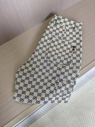 gu25Ss春夏新款Gg提花标识全棉短裤，男士红绿织唛装饰时尚休闲百搭短裤！贸易公司渠道稀出，同步官网发售！Gg提花短裤，作为时尚与品质并重的典范之作，其每一处
