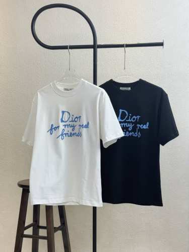 款号X146 dior迪奥胸前Logo字母刺绣圆领短袖 官网买的样衣回来打的板 原色原版1:1 市场发这么低不发这个价格p没办法 情侣同款 全套包装 三标齐全