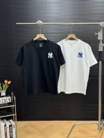 mlb 洋基队 Ny 后背满印Logo印花情侣短袖T恤 小红书热门爆款，明星网红同款穿搭，男女日常通勤穿搭必备单品！ 高品质260克高克重双纱面料，亲肤透气不起