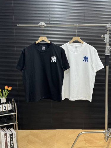 mlb 洋基队 Ny 后背满印Logo印花情侣短袖T恤 小红书热门爆款，明星网红同款穿搭，男女日常通勤穿搭必备单品！ 高品质260克高克重双纱面料，亲肤透气不起