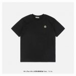 Moncler 蒙口 25Ss Mk小标刺绣短袖 面料采用230克重精梳棉，定制32支1*1螺纹，成衣两遍水洗处理，面料舒适亲肤无异感，定制定染面料，纺织密度