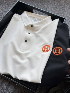 顶级无缝蚕丝！ 人气爆款！Hermes 爱马仕专柜爆款冰氧锦氨蚕丝无痕短袖Polo衫！恒隆在售万元级，款号：7701 爱马仕家今年最新冰氧蚕丝锦氨面料！表层带蜂