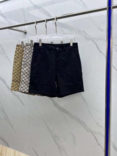 Gucci*古驰 2025春夏季新款休闲高品质提花短裤 超高端品质工艺制作而成，原版、经典双G满身Logo。整体提花最新字母Logo图案设计，时尚都市 ，居家旅