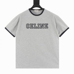 celine 塞琳 植绒字母圆领短袖T恤 三标齐全 采用高端索罗娜布料 前幅采用植绒图案 手感非常舒服 Os落肩版型 时尚又个性 超级百搭的一款 螺纹领口不松垮