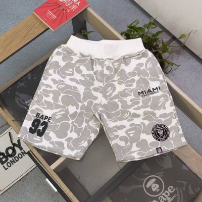 款号 Sc907 2025新款Bapemiami猿人头联名迈阿密国际刺绣图案Logo印花休闲情侣毛圈短裤五分裤 潮人出街 怎能少了这款吸睛神器 迷彩交织 碰撞出