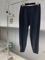 Mon 25Ss春夏系列休闲卫裤 尺码：M-3Xl 休闲合身版型 p.S：休闲长裤，采用高等高支数，较细的纱线制作出轻薄型面料，经编工艺使织物纵向尺寸稳定性好，