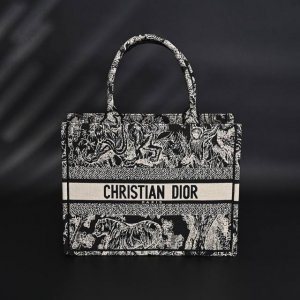dior迪奥Cd Tote动物园托特包购物袋 中号 黑色 纹路清晰 刺绣细节完美 size :36*28*17