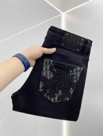 款号Cc813 Dior迪奥S新款牛仔裤 只做精品 看面料 看做工 看细节 原厂原布原洗水！进口原版水洗弹力面料进口原版水洗弹力水洗面料，弱饱和度的中灰色在炒砂
