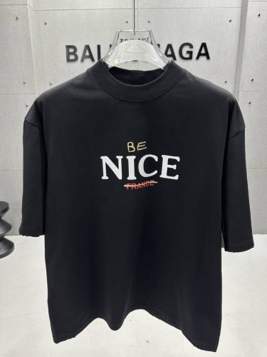 纯原臻品 原版复刻 balenciaga巴黎世家Blcg 25S S新品 Be Nice字母标语Logo印花 水洗复古做旧破坏边工艺高街情侣短袖T恤 男女同款
