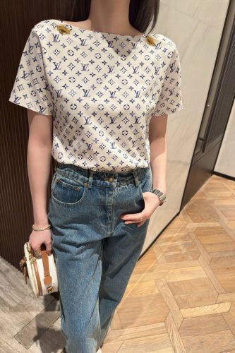 66007 驴家 圆领印花链条 最新航海系列#定制Yb原生全棉材质 透气舒适 质感十足 一字肩短袖T恤裁剪 凸显品牌格调 采用克重纯棉制成 略带有弹力 呈现显瘦