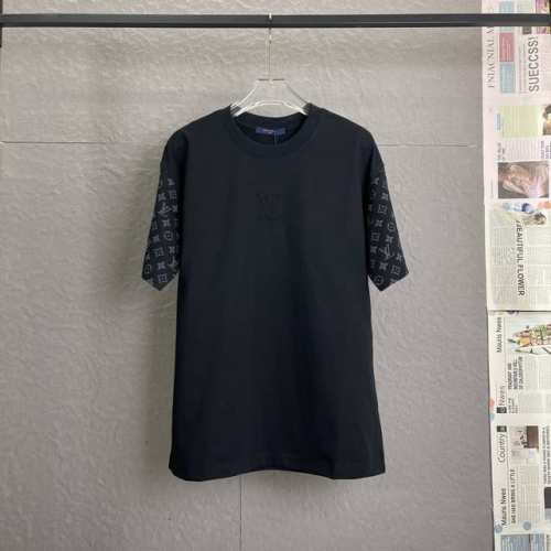 A70 Louis Vuitton路易威登Lv 采用300足克面料 两边袖子植绒发泡工艺 胸口发泡刺绣 宽松版型 男女同款短袖 独家专供新款原单休闲短袖 高端定