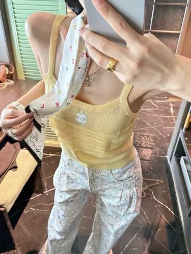 chanel香奈儿小香立体双C针织吊带背心 款号 25670105754 颜色 黄色 蓝色 尺码 均码 80-125斤