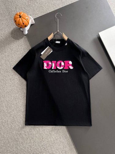 dior迪奥* 2025春夏款上新 原高版本 迪奥 小蜜蜂限定 面料采用280克高密度纯棉 不变形 不缩水 工艺介绍：双线走位 前幅采用毛巾拼色绣＋领口经典小蜜