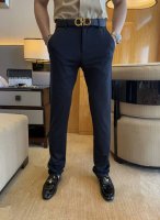 巴宝莉- 2025Ss年春夏专柜同步爆款休闲裤，本季必入百搭款式，上身极为出挑，超级百搭款 ，原版1:1复刻，三标齐全！专柜最新时尚元素设计，进口定织高品质欧棉
