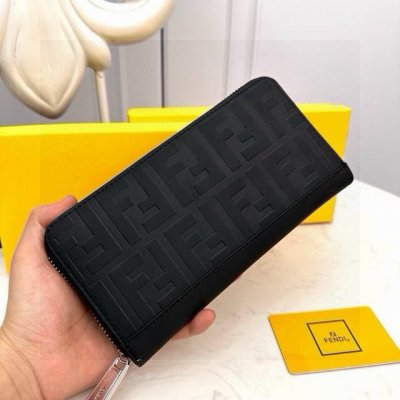 芬迪Fendi 长款拉链钱夹 颜色 黑色 高端品质 原单正品 材质 Fendi专柜代购经典原厂进口牛皮正宗进口Ykk标志五金及拉链皮质柔软手感独特的品质时尚的设