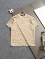 fendi 芬迪微宽版型Xs-L 新款独家限定 25年最新最顶级 满印花Logo暗纹毛巾绣字母Logo 双袖后背格纹贴布 精美重工艺 300克洗水面料T恤作为奢
