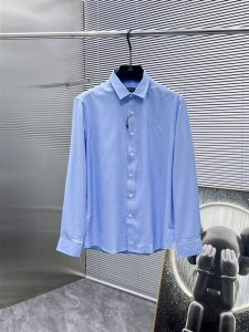 阿玛尼 Armani 2025Ss新款长袖 衬衫 衬衣，高端版本！专柜定制面料 透气舒适度高，细节无可挑剔，品牌元素设计理念，体现高品质。手感细腻柔软！呈现休闲