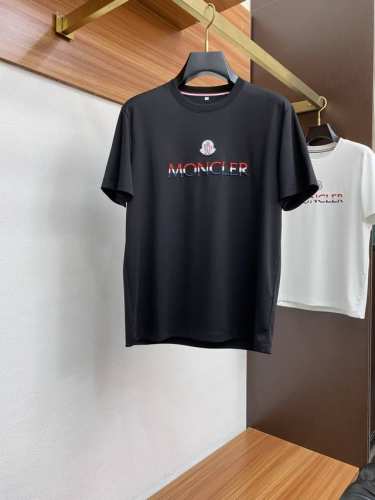 蒙口 2025新款男士圆领T恤衫短袖 进口面料呈现。轻盈柔软的面料经过成衣染色，营造出优雅纹理，原版定制 进口纱线色染 定制罗纹领口 定制罗纹 经典让衣服与生俱
