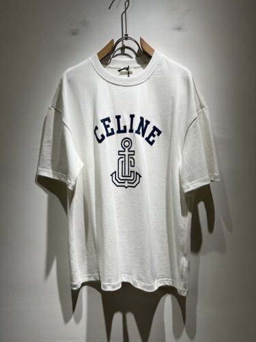 celin*瑟琳 2025春夏新款时尚休闲圆领短袖T恤，经典男女同款情侣短袖T恤衫！贸易公司渠道稀出，同步官网发售！25年早春时尚新款推荐，越来越向年轻新势力迸