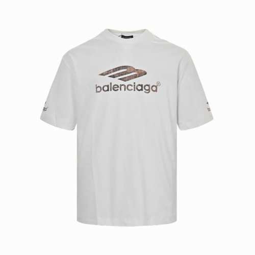 balenciaga 巴黎世家 24Ss 做旧3M字母印花短袖 复古平纹针织面料 大廓形版型 圆领短袖 正面和背面饰以艺术作品印花 做旧效果 采用15S精棉平纹