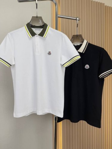 蒙口Moncler 2025春夏男士polo衫，最新配色，以其精湛的工艺和独特的设计理念，展现了高端时尚与实用性的完美结合。 白色面料Moncler 自然色调的