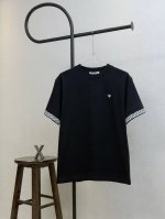 款号X164 dior迪奥胸口小标袖口满印字母Logo刺绣圆领短袖 官网买的样衣回来打的板 原色原版1:1 市场发这么低不发这个价格p没办法 情侣同款 全套包装