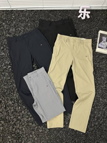 Tommy汤米男士户外运动休闲吸汗透气时尚百搭主打高定款冰丝西装裤 谁说西装裤只能端庄刻板？Tommy汤米男士高定款冰丝西装裤颠覆传统，将户外功能性与西装版型完