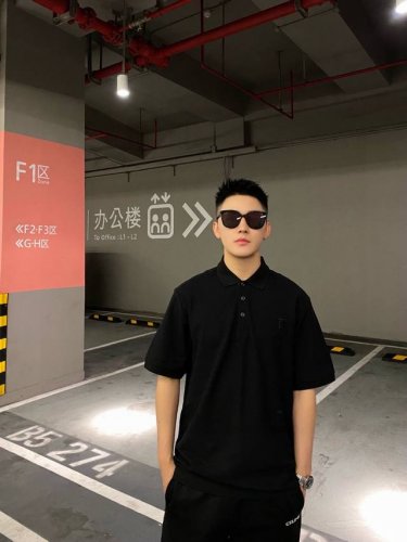 咨询图 Burberry巴宝莉新款领口格纹拼接刺绣Polo衫
