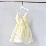 款号：25004 成分：55%Linen 45%Silk 尺寸：0 1 2 3 胸围 腰围 长 0 80 68 80 1 84 72 81 2 88 76 82