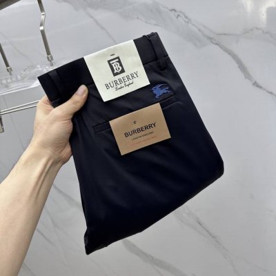 burberry*巴宝莉 2025春夏新品休闲裤西裤，官网同步发售，裤身工艺设计，进口客供辅料、面料定制，代工厂P出品免检！每个细节做到极致，原版五金配件，潮范