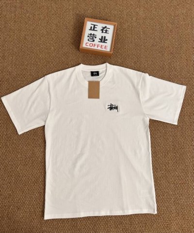 顶端刺绣品质Stussy 斯图西白色基础款短袖宽松男女同款情侣款 采用抗菌260克新疆长绒棉重磅面料 透气舒适 怎么洗都不起球透气轻柔的短袖，让您穿着舒适一整天