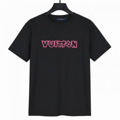 louis Vuitton 路易威登2025春夏新品立体刺绣工艺短袖T恤 面料采用260克重精梳棉，定制32支1*1螺纹，成衣两遍水洗处理，面料舒适亲肤无异感，