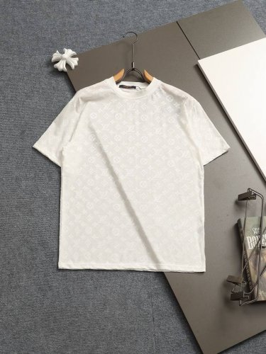 Louis Vuitton 路易威登 微宽版型Xs S M L 25Ss最新最顶级 新款暗纹毛巾绣花 最顶级的品质专柜原单短袖，顶级制作工艺进口面料，专柜款独特