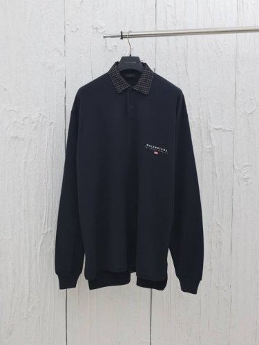 Balenciaga*2巴黎25Ss早春系列格纹领长袖polo衫 定染280克小毛圈棉面料，采用高克重 280G 小毛圈棉，通过定染工艺实现色彩精准性与独特性，