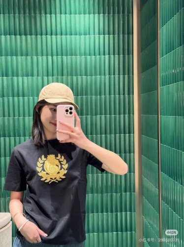 顶级最高版本 Burberry 巴宝莉 Bbr 经典重工刺绣麦穗图案圆领短袖T恤半袖 男女同款 情侣款 宽松版型 最高版本 原版面料 高版本 高品质 所有细节