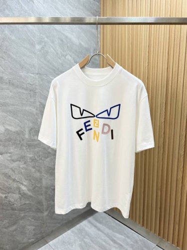 Fendi 芬迪 2025春夏新品 三标齐全 圆领纯棉短袖T恤 好货不用过多介绍 看细节 专柜码数：M-Xxxl 175 140建议L